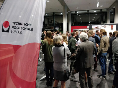 Gespräche mit den Absolvent*innen. Foto: TH Lübeck