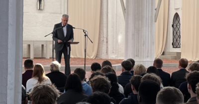 Pastor Schwarze spricht bei TH Lübeck Erstsemester Begrüßung St. Petri Kirche