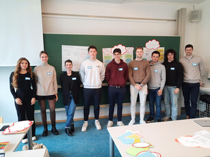 Workshop zur Digitalisierung im CFO-Bereich – Studierende entwickeln innovative Lösungen Studierende der TH Lübeck nach einem Workshop zur Digitalisierung im CFO-Bereich mit MHP Management- und IT-Beratung.
