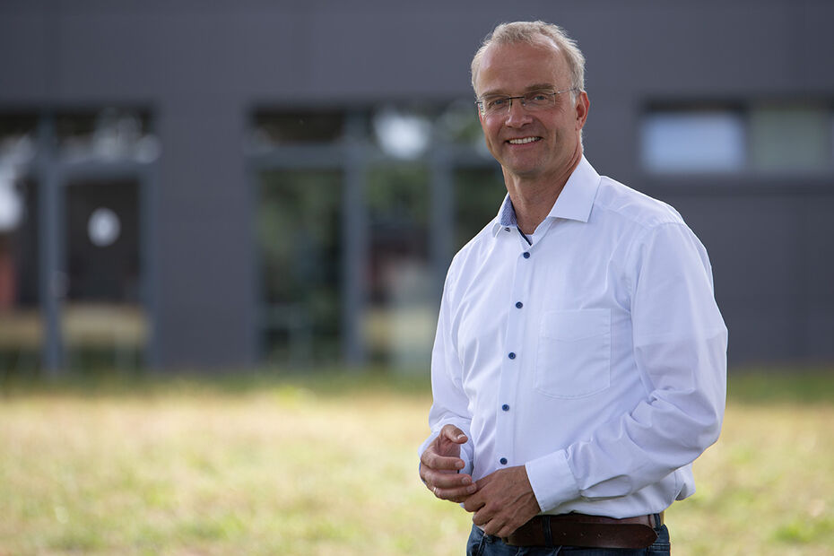 Prof. Dr. Nils J. Balke
