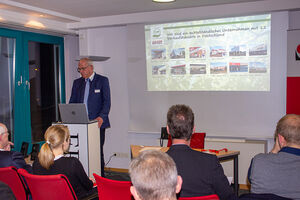 Gregor Zwingmann stellte die Umweltaktivitäten der Polster Aktuell GmbH & Co. KG vor. Foto: Entsorgungsbetriebe Lübeck