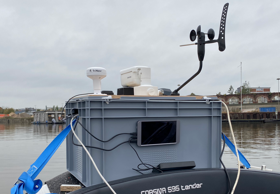 Darstellung des Prototypen während der Messfahrt auf der Trave in Lübeck