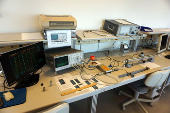 RF-Amplifier and Transmission-Lines Network-Analysis and Matching-Techniques