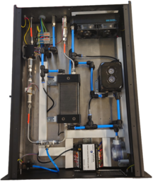 Foto zeigt einen Aufbau eines elektrischen Systems