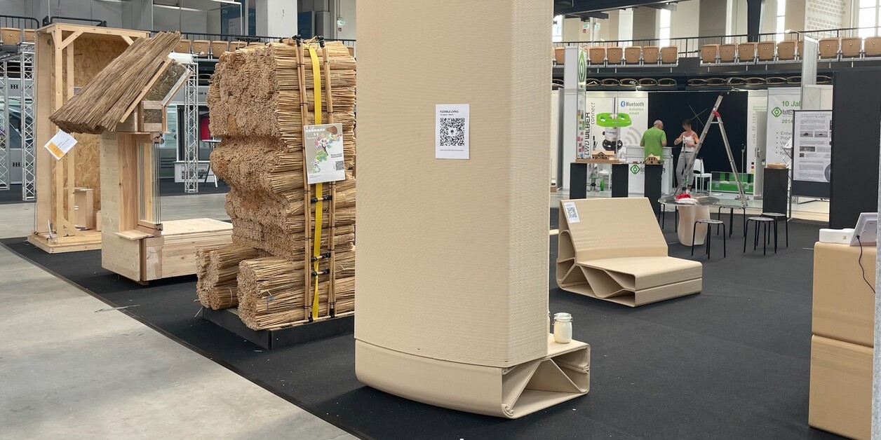 NordBau Smart Constructions Wandmodul zum Zusammensetzen eines Hauses