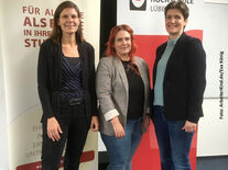 V.l.n.r.: Dr. Muriel Helbig, Präsidentin der TH Lübeck, Nadine Lauterbach, Bundeslandkoordinatorin Schleswig-Holstein und Mecklenburg-Vorpommern, und Katja Urbatsch, Gründerin und Geschäftsführerin von ArbeiterKind.de. Foto: ArbeiterKind.de/Eva König