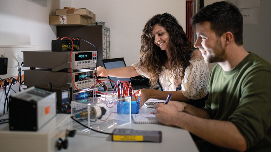 Teamarbeit im Studiengang Allgemeine Elektrotechnik an der TH Lübeck