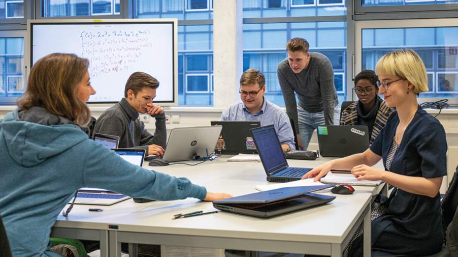 Gruppenarbeit im Masterstudiengang Informatik/Softwaretechnik für verteilte Systeme an der TH Lübeck